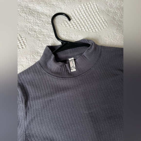 Free people crewneck top - Picture 3 of 4